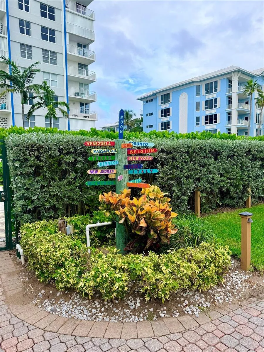 800 SE 20TH AVENUE #203 Deerfield Beach, FL 33441