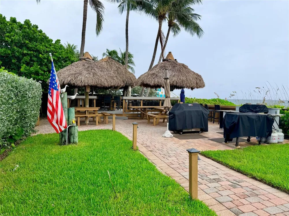 800 SE 20TH AVENUE #203 Deerfield Beach, FL 33441