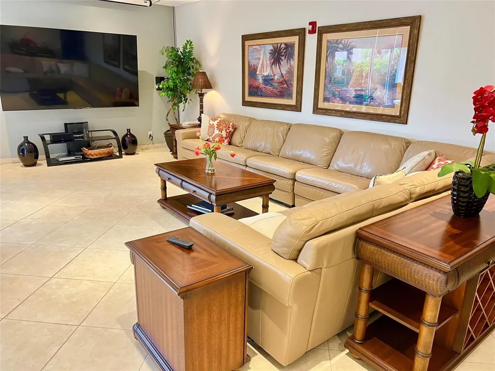 800 SE 20TH AVENUE #203 Deerfield Beach, FL 33441