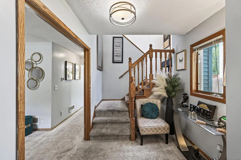 2505 Dupont Avenue Minneapolis, MN 55411