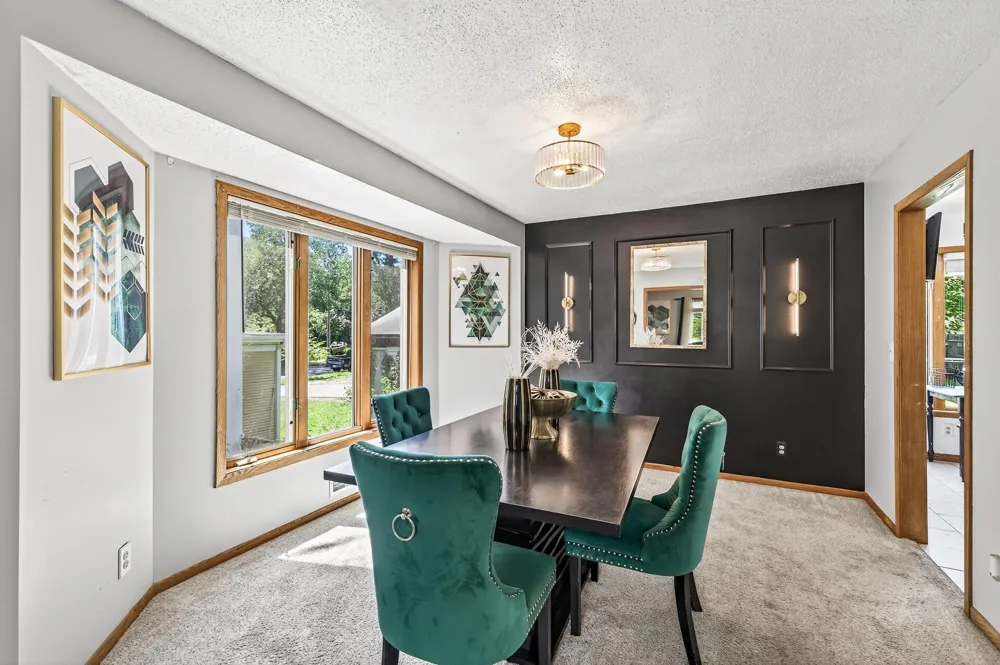 2505 Dupont Avenue Minneapolis, MN 55411