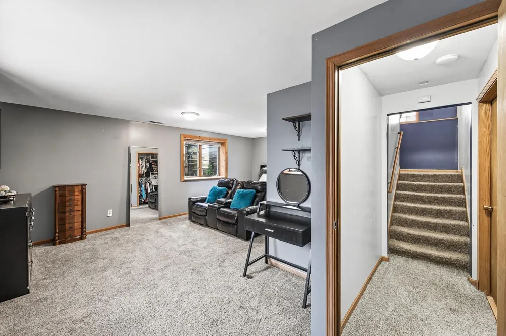 2505 Dupont Avenue Minneapolis, MN 55411