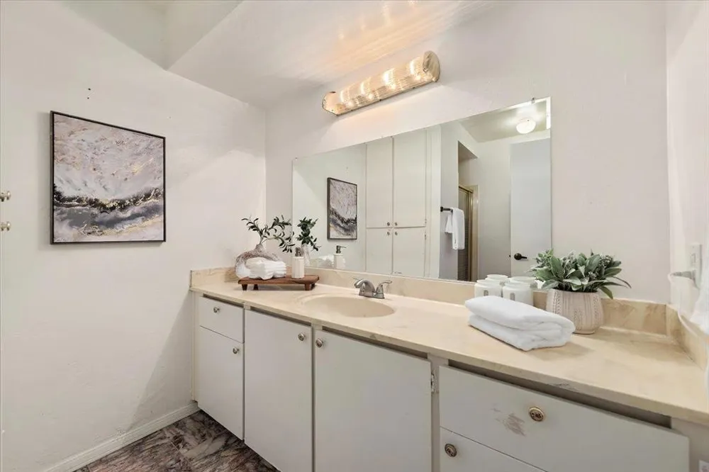 125 Connemara Way #2 Sunnyvale, CA 94087