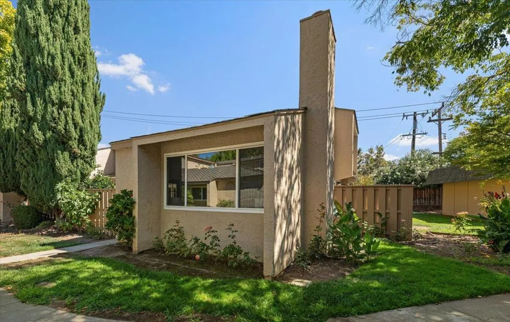 125 Connemara Way #2 Sunnyvale, CA 94087