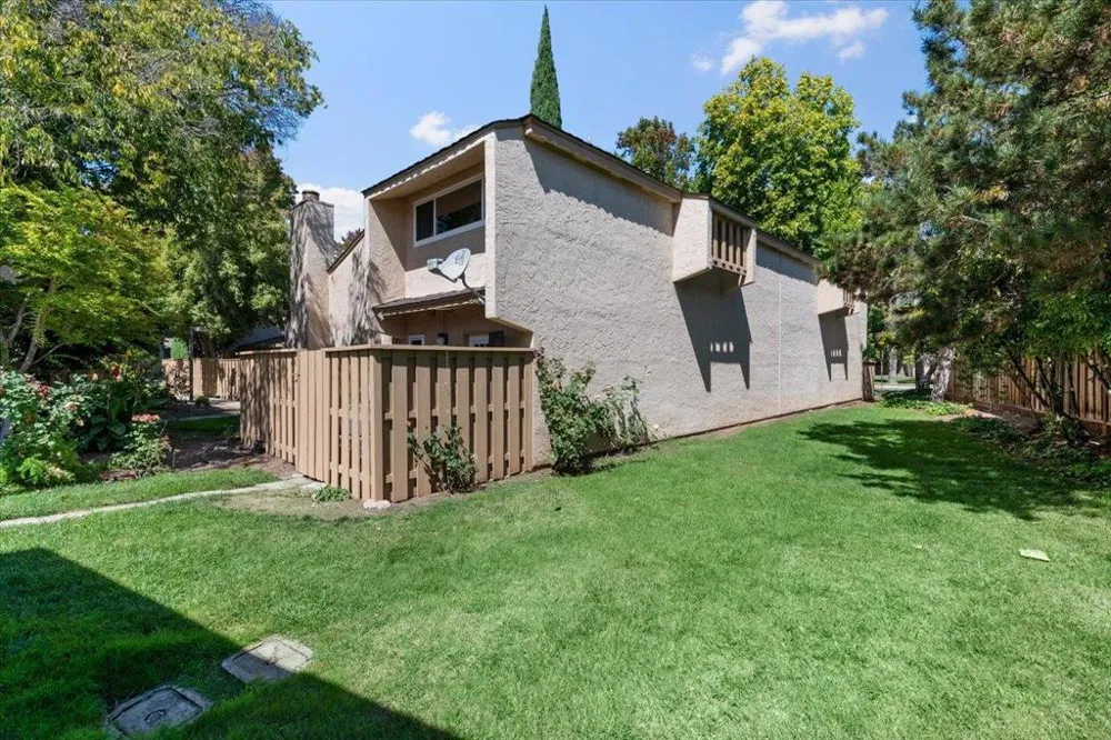 125 Connemara Way #2 Sunnyvale, CA 94087
