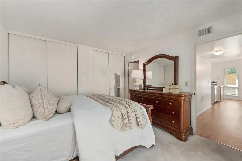 125 Connemara Way #2 Sunnyvale, CA 94087