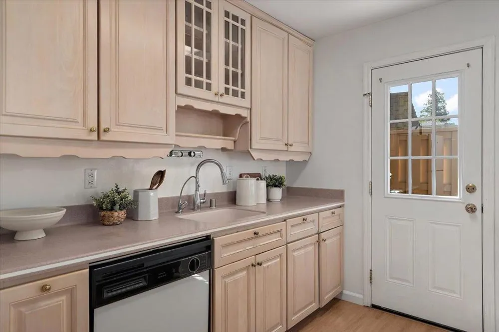 125 Connemara Way #2 Sunnyvale, CA 94087