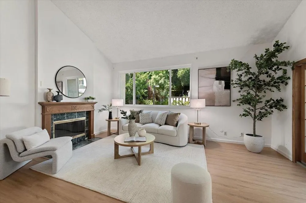 125 Connemara Way #2 Sunnyvale, CA 94087