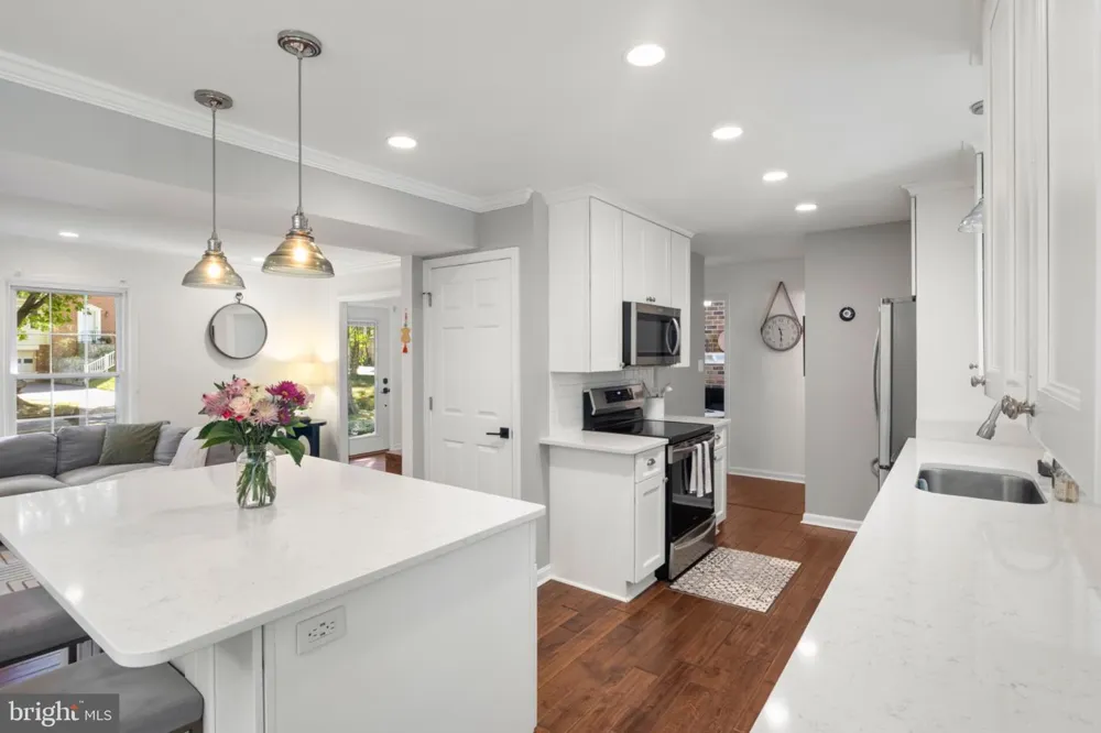 607 WATTS BRANCH Potomac, MD 20854
