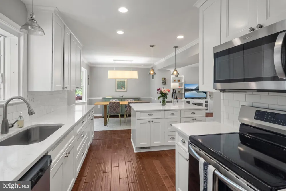 607 WATTS BRANCH Potomac, MD 20854