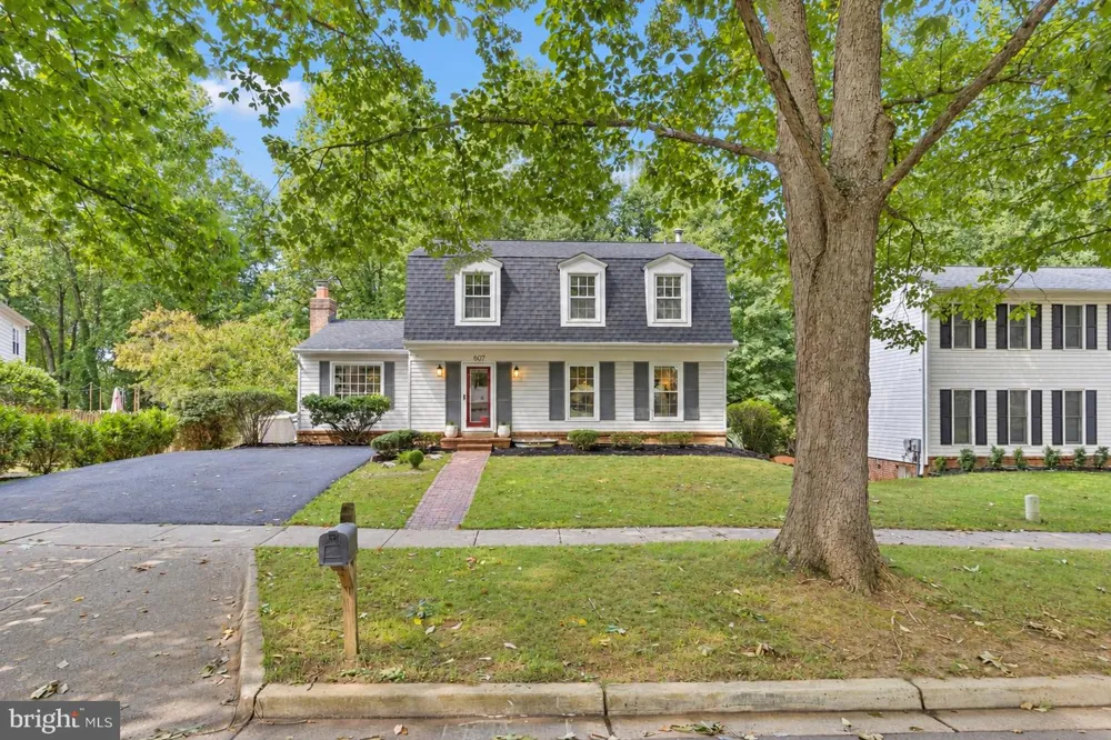 607 WATTS BRANCH Potomac, MD 20854