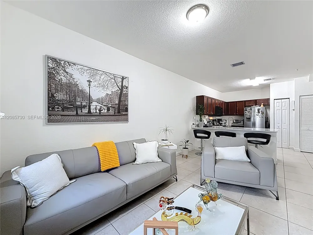 260 NW 109th Ave #206 Miami, FL 33172