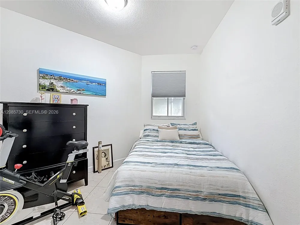 260 NW 109th Ave #206 Miami, FL 33172
