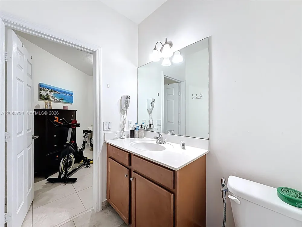260 NW 109th Ave #206 Miami, FL 33172