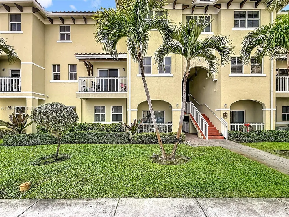 260 NW 109th Ave #206 Miami, FL 33172