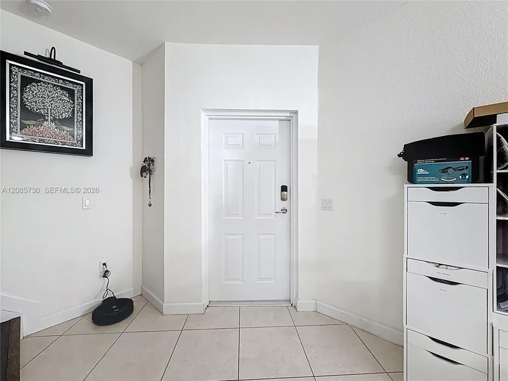 260 NW 109th Ave #206 Miami, FL 33172