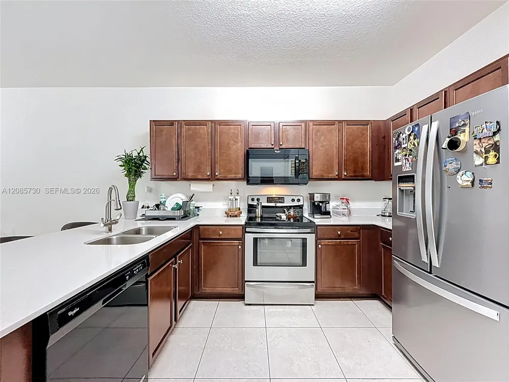 260 NW 109th Ave #206 Miami, FL 33172