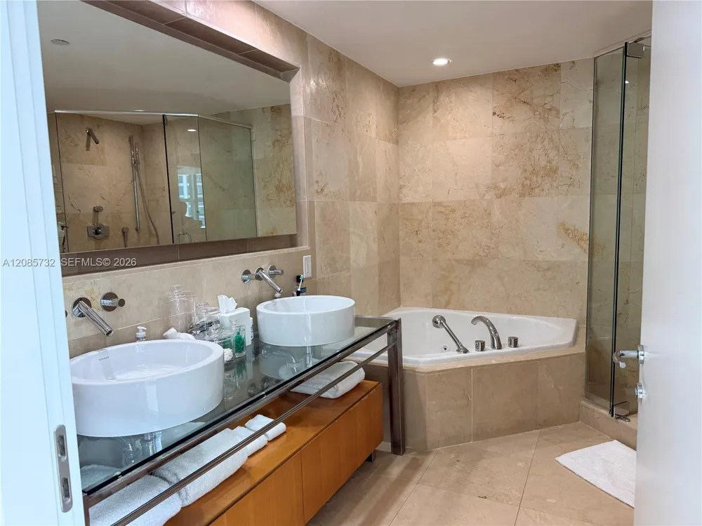 6000 Indian Creek Dr #10A Miami Beach, FL 33140