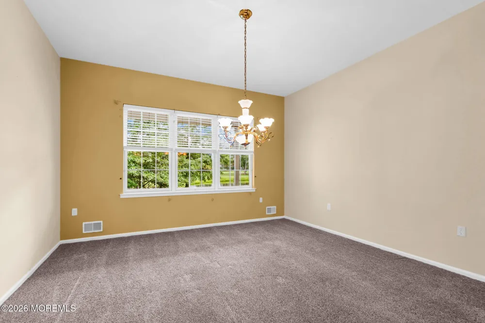 27 Congressional Road Jackson, NJ 08527
