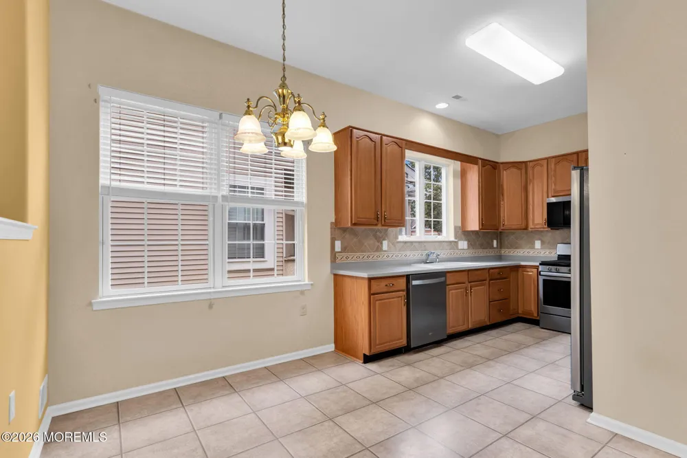 27 Congressional Road Jackson, NJ 08527