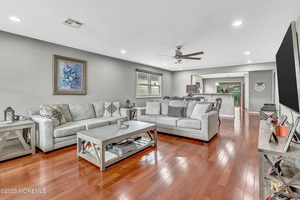 14 Santiago Drive W Toms River, NJ 08757