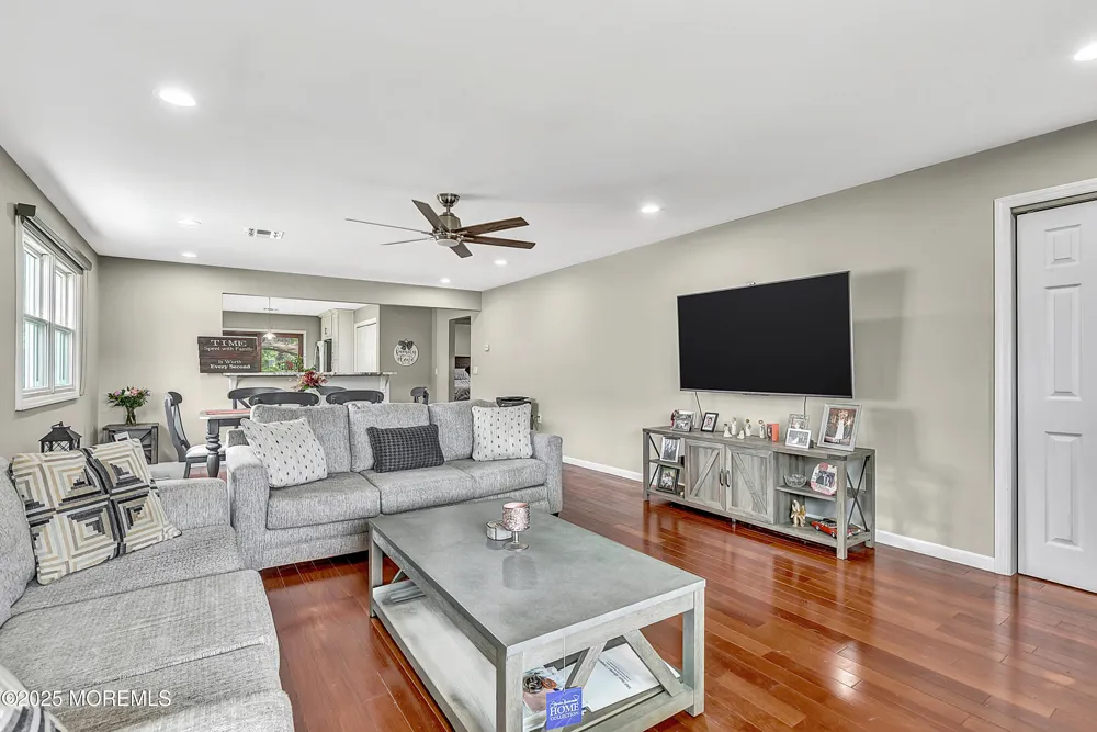 14 Santiago Drive W Toms River, NJ 08757