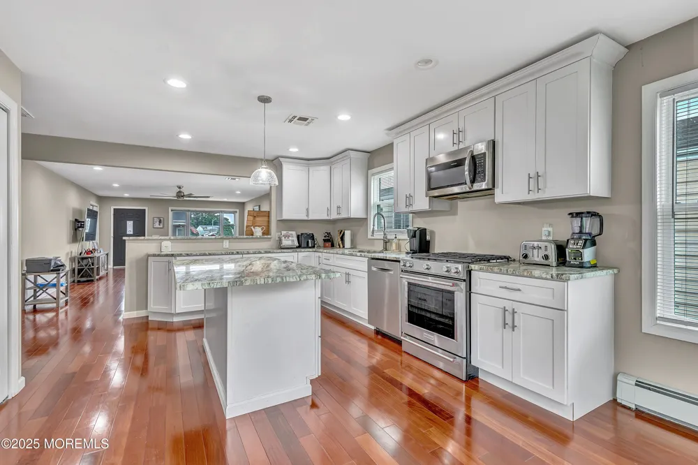 14 Santiago Drive W Toms River, NJ 08757