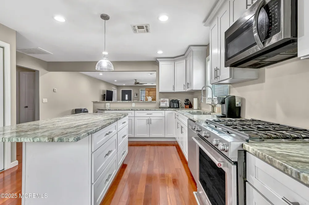 14 Santiago Drive W Toms River, NJ 08757