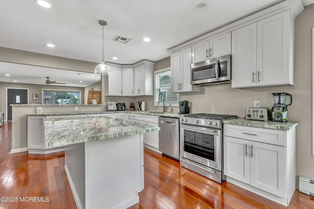 14 Santiago Drive W Toms River, NJ 08757