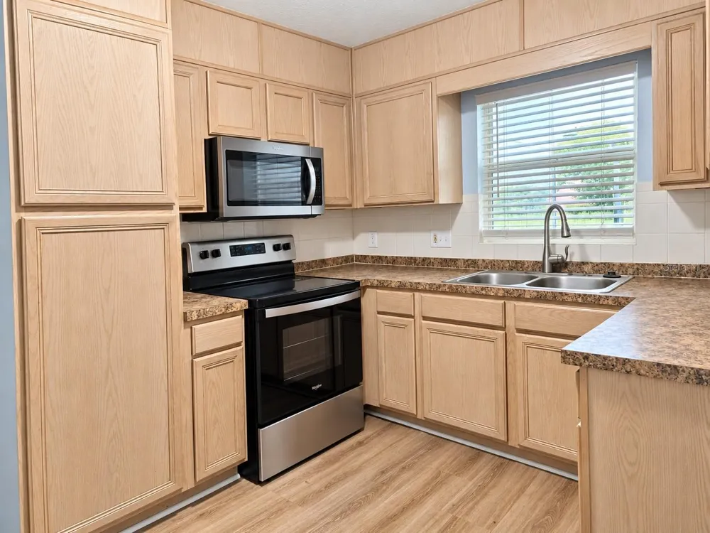 806 W WEST STREET Tampa, FL 33602