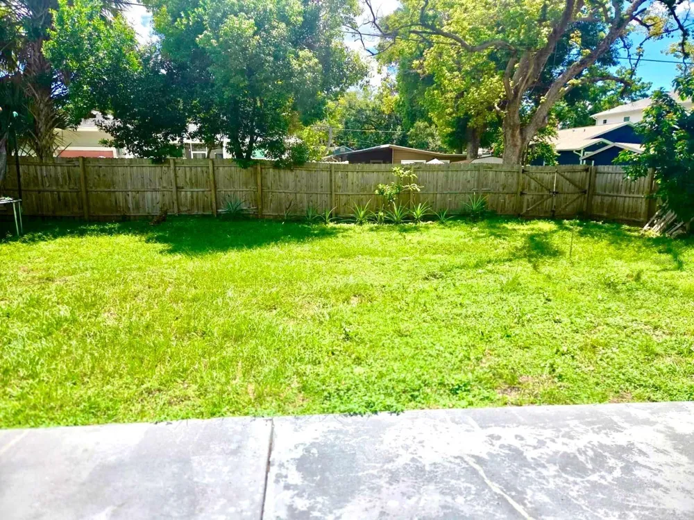 806 W WEST STREET Tampa, FL 33602