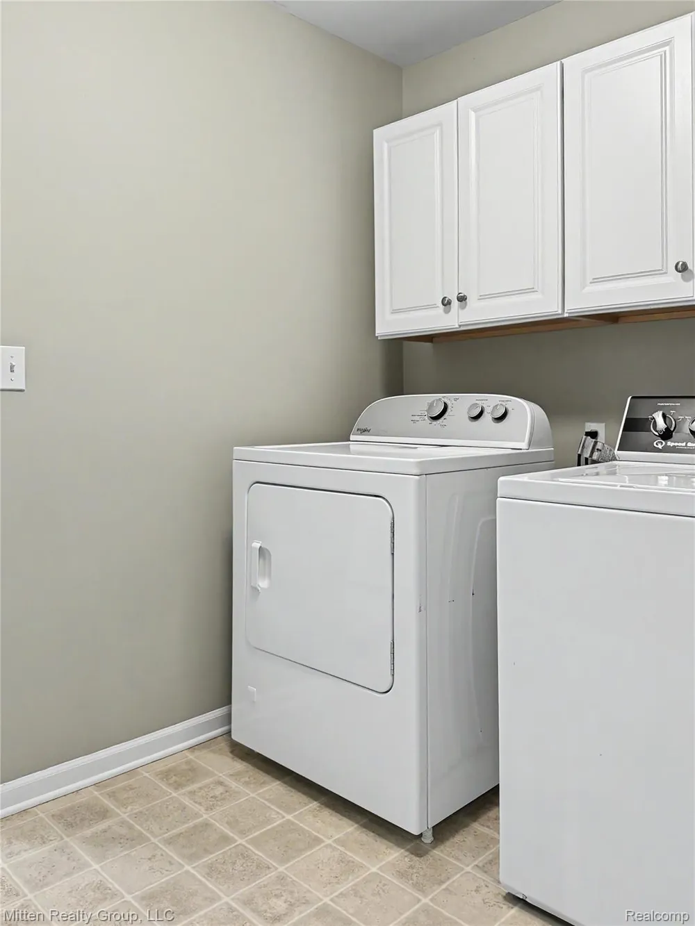 2126 Moorlands View Oceola Township, MI 48855