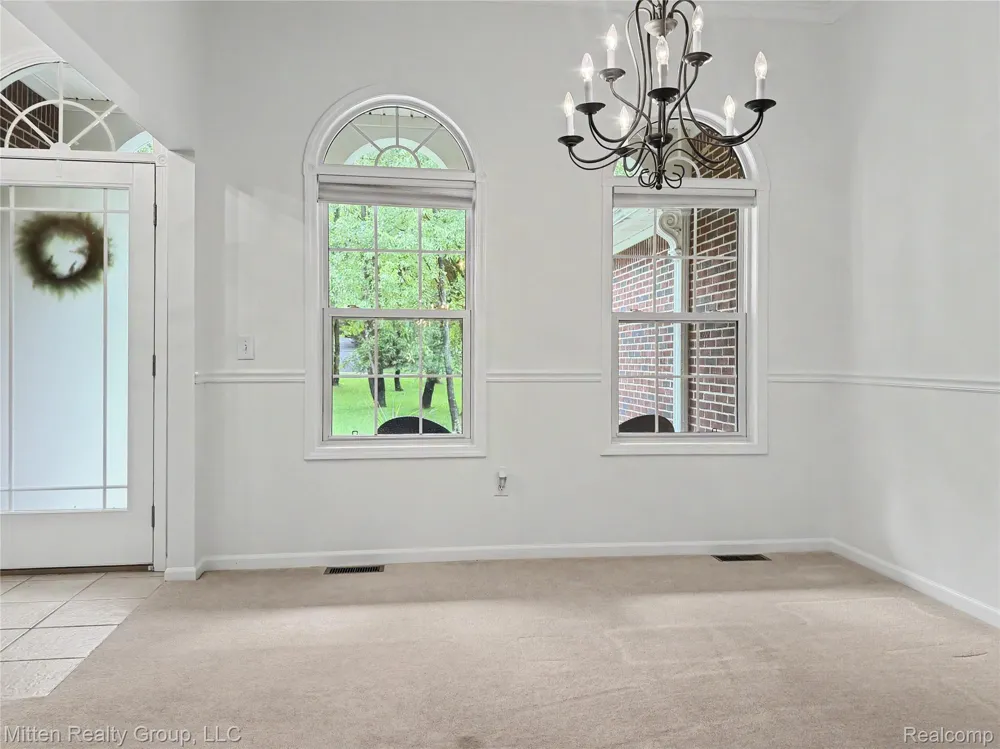 2126 Moorlands View Oceola Township, MI 48855