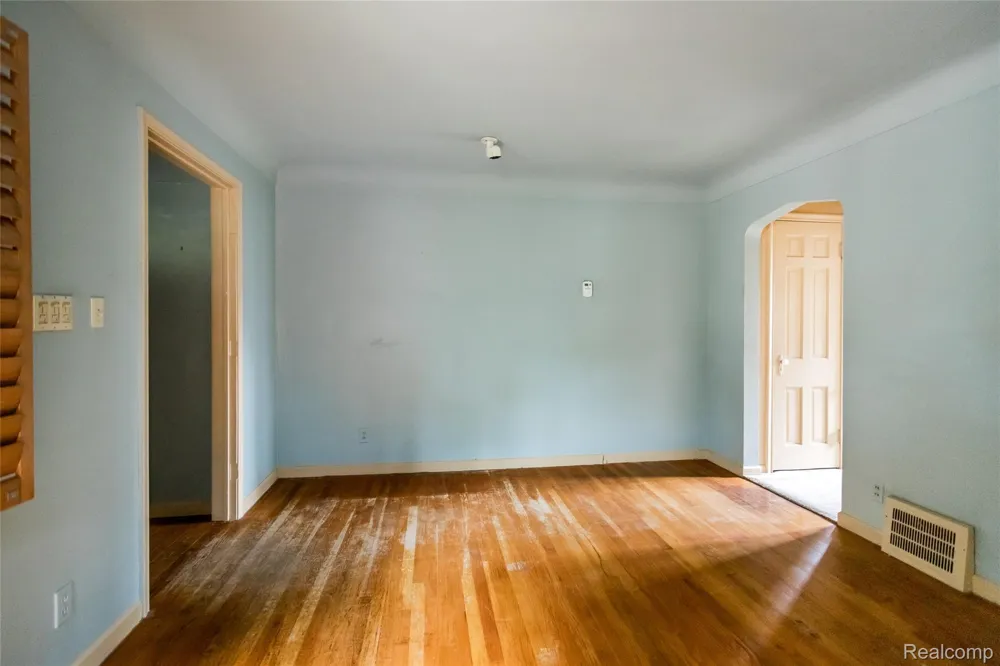 1629 21st Street Wyandotte City, MI 48192