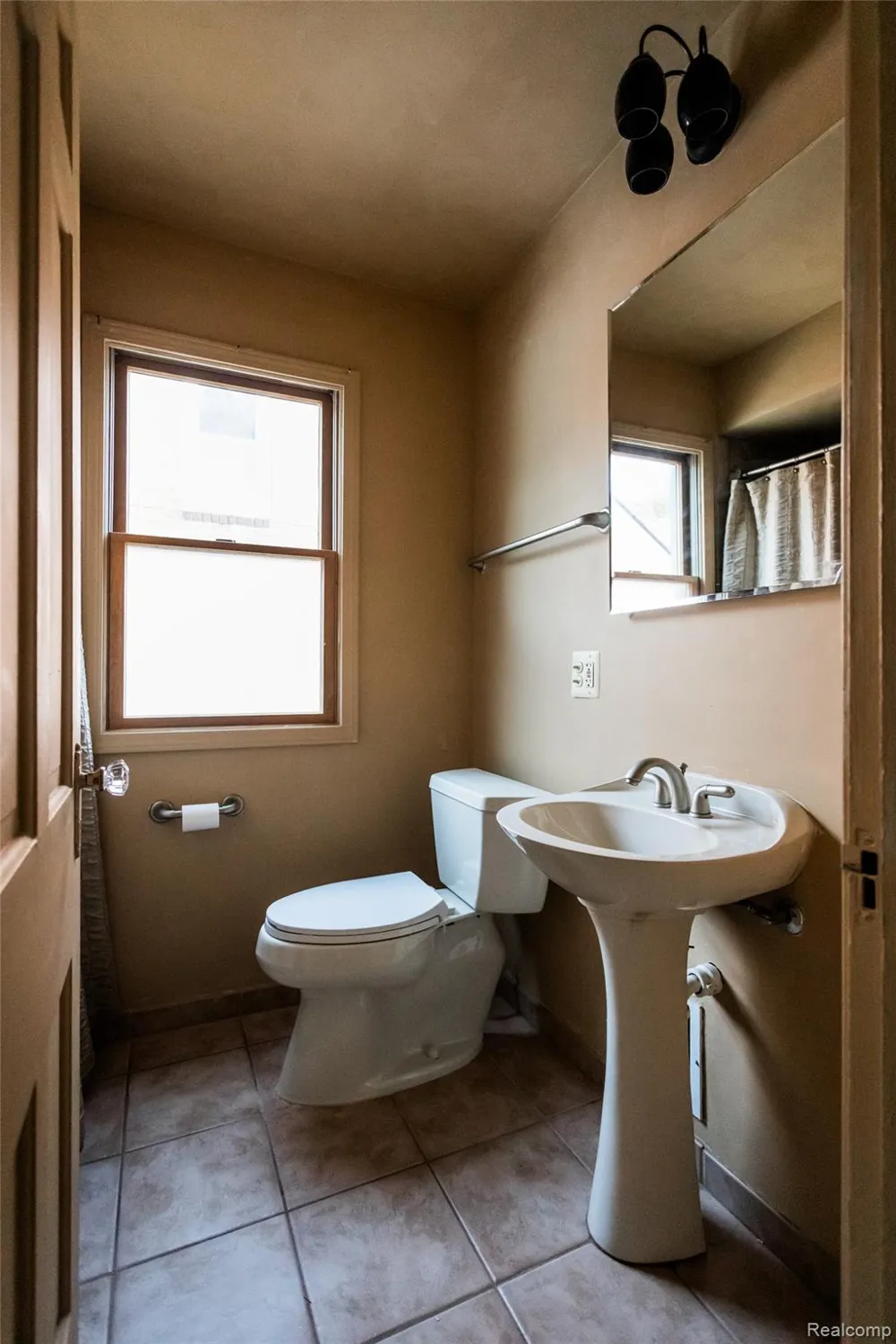 1629 21st Street Wyandotte City, MI 48192