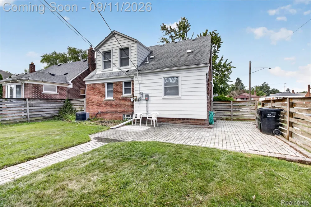 10005 Park Avenue Allen Park City, MI 48101
