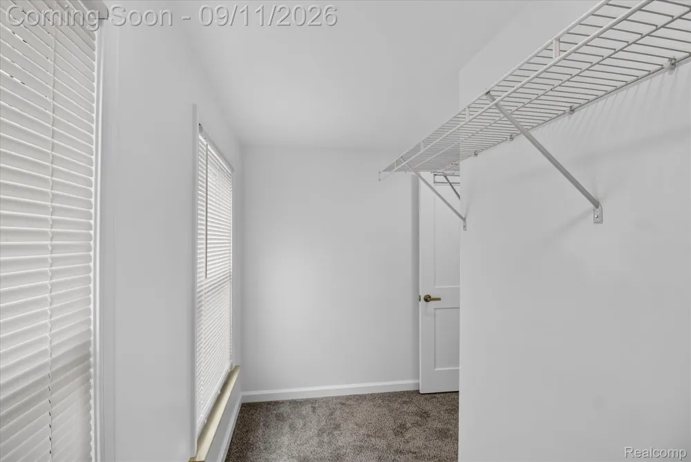 10005 Park Avenue Allen Park City, MI 48101