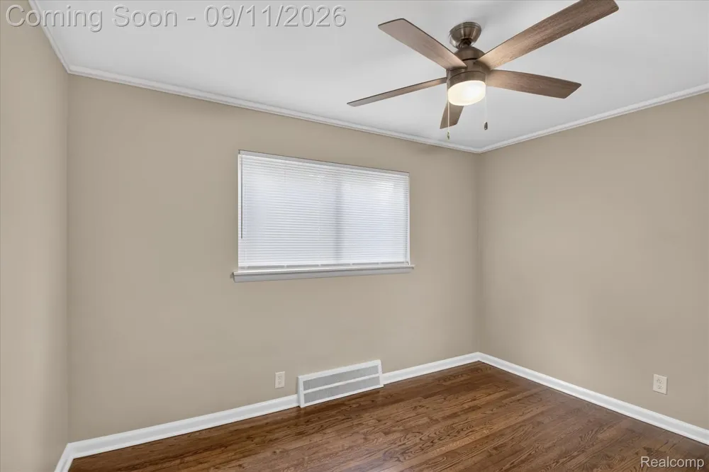 10005 Park Avenue Allen Park City, MI 48101