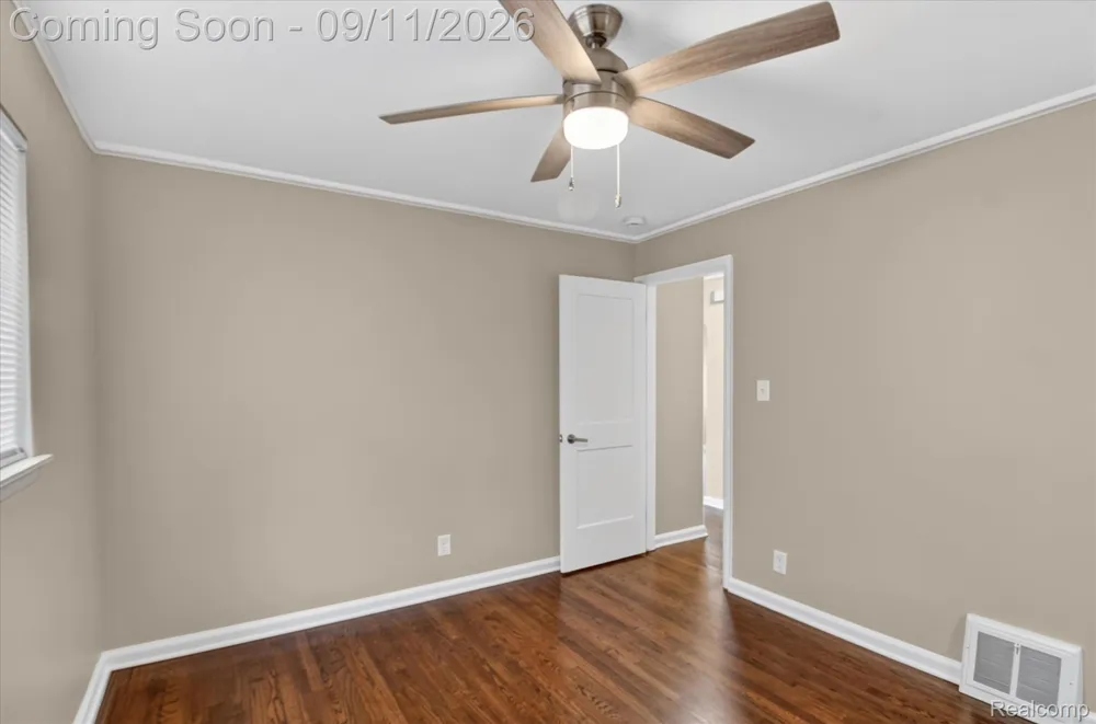 10005 Park Avenue Allen Park City, MI 48101