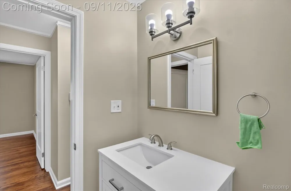10005 Park Avenue Allen Park City, MI 48101