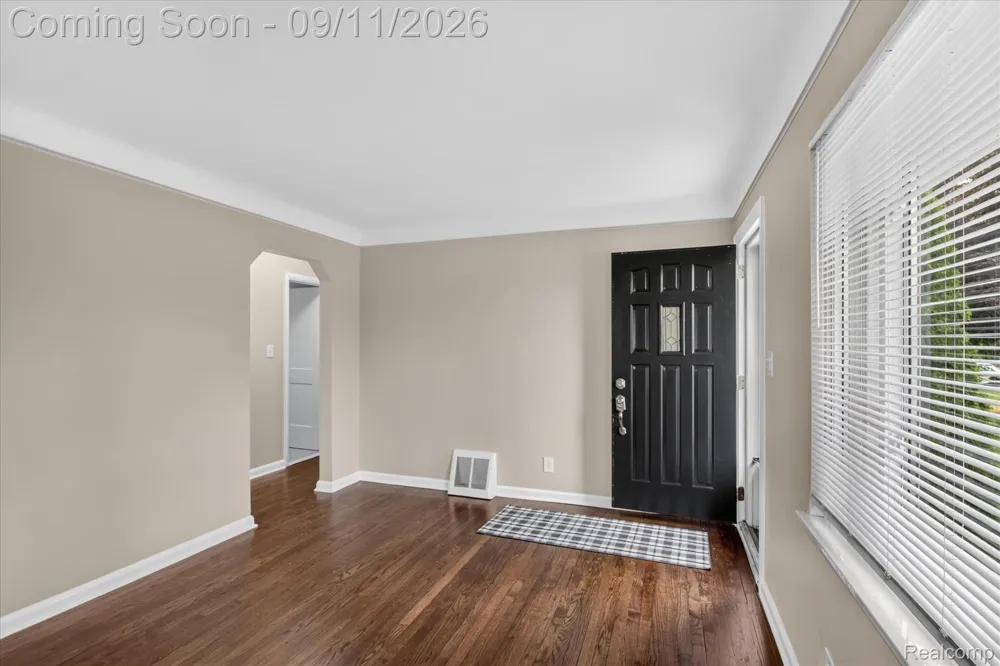 10005 Park Avenue Allen Park City, MI 48101