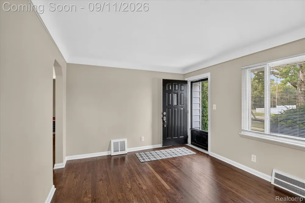 10005 Park Avenue Allen Park City, MI 48101