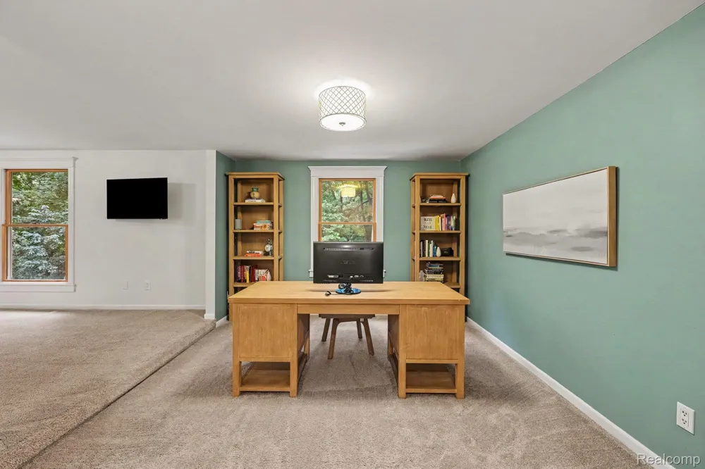 8265 Deerwood Road Independence Charter Township, MI 48348