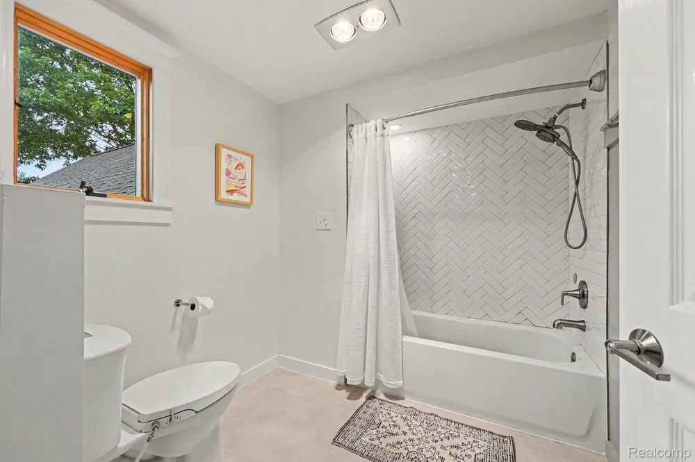 8265 Deerwood Road Independence Charter Township, MI 48348