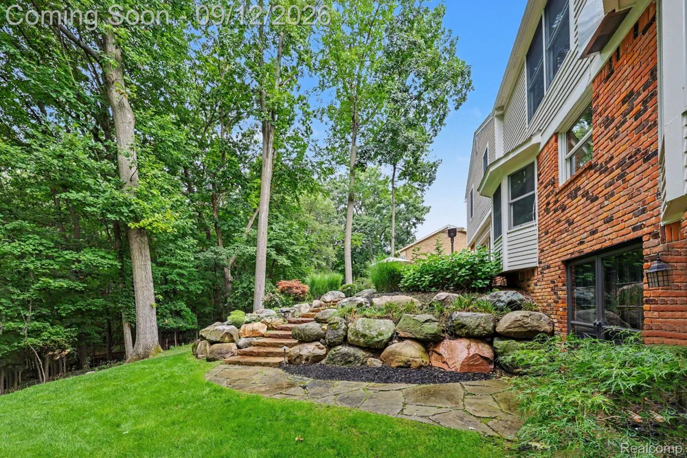 8265 Deerwood Road Independence Charter Township, MI 48348