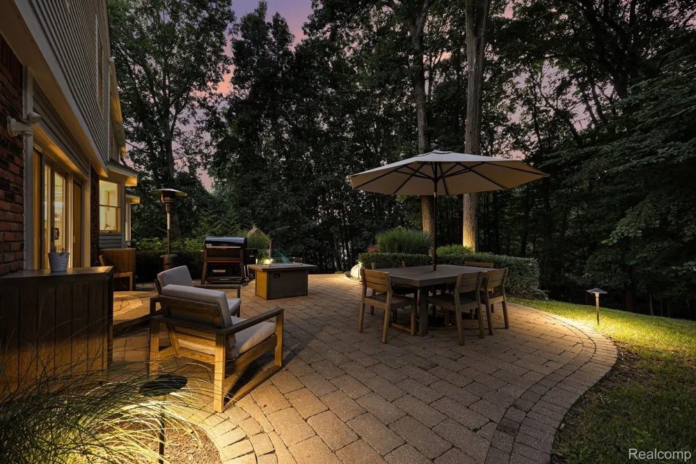 8265 Deerwood Road Independence Charter Township, MI 48348