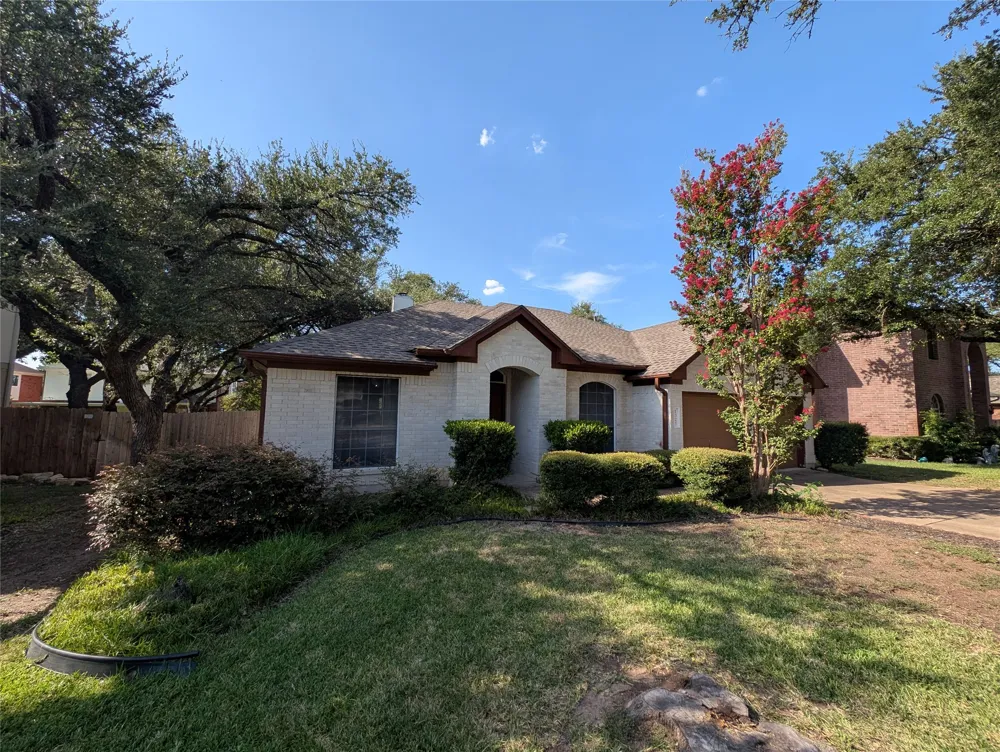 1325 Roadrunner Drive Cedar Park, TX 78613