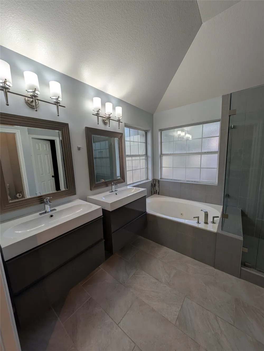 1325 Roadrunner Drive Cedar Park, TX 78613