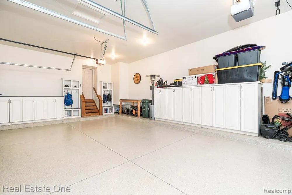 582 Bloomer Ridge Drive Rochester City, MI 48307