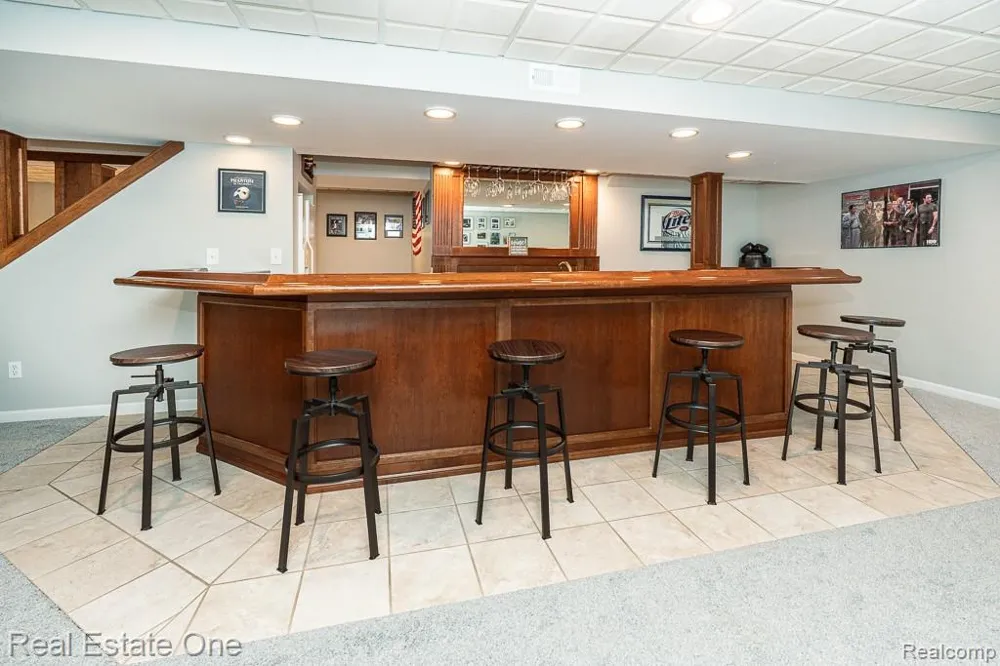 582 Bloomer Ridge Drive Rochester City, MI 48307